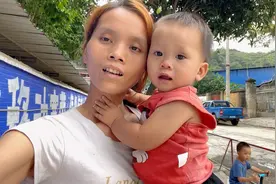 一岁四个月的宝宝才长八颗牙医生说没事，你们说用不用补钙？视频封面