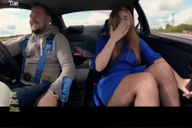 #dou是好车 #美女 #体验 #漂移 #赛车 #惊险刺激 #老外真会玩视频封面