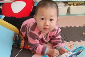 问2岁哥哥能给妹妹洗屁屁么？高情商的回答，瞬间让妈妈无言以对