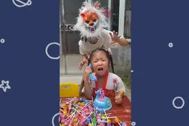 怪兽来了，姐姐怎么不来救我啊