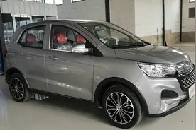 最高端的低速电动汽车，鸿日Pro低速代步，超静音的老年代步工具视频封面