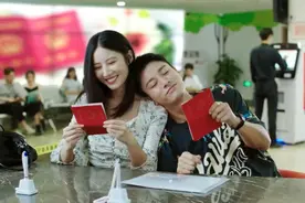 追爱家族：叶敏怡与齐天佐领证成齐家大嫂，梁大威无奈兄弟成女婿视频封面