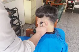 学生不知道剪什么发型型，可以看看这款，又快又好看。