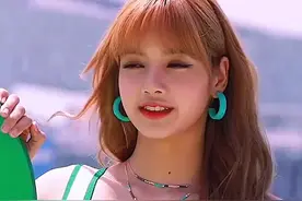 周末愉快，一首非常好听的韩国歌曲，好听好看。