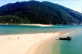 大洲岛位于海南万宁东南，又称燕窝岛，因雨燕和古沉船而闻名。视频封面