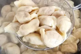 立冬吃萝卜馅饺子，教你饭店不外传调馅方法，馅鲜味美，太好吃了