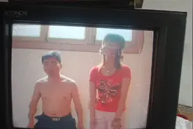 刘晓燕嫁给亲爷俩第2部 VCD 小三，他说的话搞笑视频封面