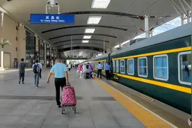 湖北省，武汉市武昌区，武昌站视频封面