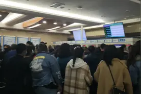 长春哪里人最多－－吉大一院！视频封面