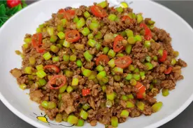 简单好吃的下饭菜，蒜苔炒肉沫，学会这样做，保证多吃两碗米饭视频封面