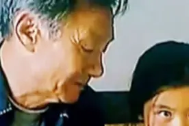 没有妈妈孩子像野草这个女孩的命太惨了视频封面