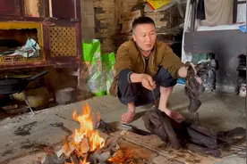 腊肉被老鼠光顾了，秦歌趁天晴赶紧洗腊肉，保存到冰箱慢慢吃视频封面