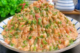 调饺子馅，直接加调料是大错！教你20年饺子馆的调馅配方，太香了