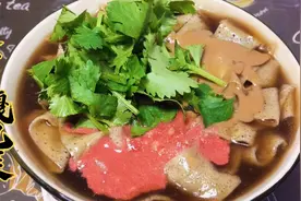 天津传统早点“嘎巴菜”教你在家做，精髓在于卤子，学会可以摆摊视频封面