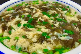 紫菜鸡蛋汤这才是正确做法，汤甜味美好喝有诀窍，2分钟就学会了视频封面