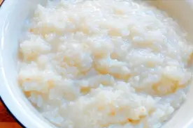 吃不完的稀粥不要在扔了，加入一碗面粉，又是一道美食，松软香甜