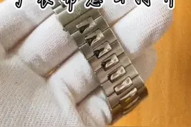 蓝气球手表带折叠扣怎么打开，正常打开方式 #表带打开 #折叠扣打视频封面