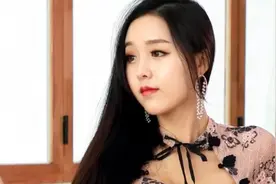 韩国车模金佳恩现场直击，身穿旗袍国风感十足视频封面