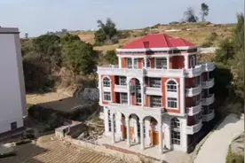 农村自建房的外墙，是刷漆好，还是贴瓷砖？视频封面