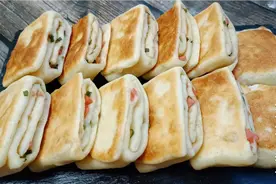 吃腻了馒头，试试这个香葱火腿发面饼，松软有层次，比面包还好吃视频封面