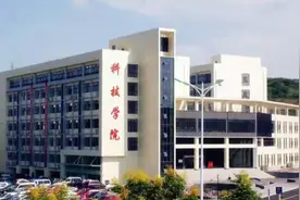 湖北6个地市独立学院，转设有了新希望，“国有民办”或是出路视频封面