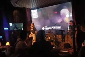 乌克兰美女深圳清吧现场视频封面