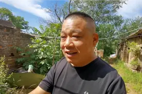 亲亲的父女俩，爷爷和妈妈有什么隔阂？小袁先给大家讲爷爷视频封面