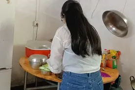 我竟然做了一道这么难做的菜：剁椒鱼头，你觉得我儿子会吃吗？视频封面