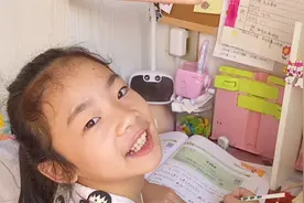 妈妈突击检查暑假作业，小祎诺偷懒作文全部空着不写，妈妈生气？视频封面