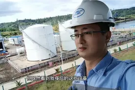 中国小伙在太平洋海岛上荒野求生的真实经历视频封面