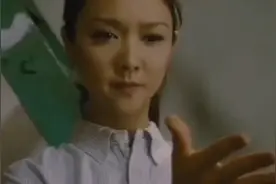 和美女玩剪刀石头布😤视频封面
