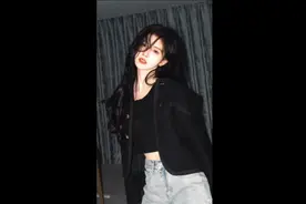 鞠婧祎的典藏星光卡开箱vlog