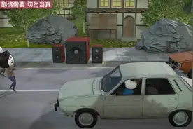 大妈在大马路上跳广场舞堵着过往车辆还蛮不讲理结果付出惨痛。。