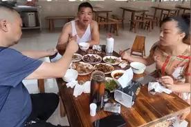 彭州罗圈湾收费100元一天的农家乐包吃住。