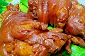 卤猪手在家也能做，像我这样做法简单便捷，一点也不比外面卖的差