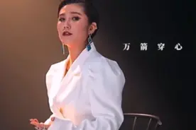 新歌一首《天上花海》好听，2021火了！视频封面