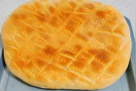 山东大饼最简单家常的做法，麦香浓郁，干香有嚼劲！视频封面
