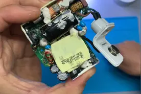 价值几百元的苹果Magsafe充电器维修，毫无技巧，全靠经验！视频封面