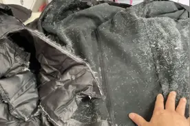 皮羽绒服跑绒，这么多的衣服也跑绒，看我们怎么处理视频封面