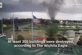 监控摄像头拍到美国龙卷风来时的样子视频封面