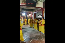 震撼又神奇记录莆田菩萨僮身吃花视频封面