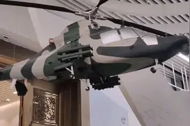 励志故事  坚决的信心能使平凡的人做出惊人的事，自信的人最美视频封面