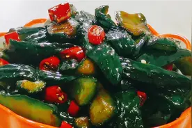 祖传腌制小黄瓜，比例配方是关键，清脆爽口，白粥馒头的最佳搭档
