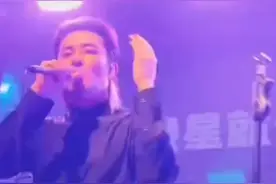 一代人的记忆！《漠河舞厅》歌曲故事背景！😭