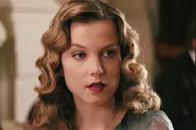 价值10亿欧元的仙人跳，老牛吃嫩草高分爱情悬疑电影《最佳出价》