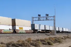 渴死的鱼，8D顶级动感音乐《回家的路》 (DJ完整原版)