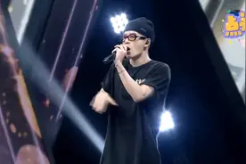 王嘉尔泰国综艺合唱【No Diggity】，两人的嗓音绝了，真好听！视频封面