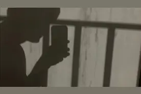 地球是如何绕着太阳运动的视频封面