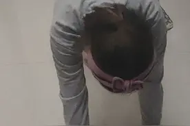 宁蹦一身汗，不做一顿饭😂😂😂我是不是又要挨揍了视频封面
