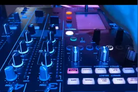 多年以后完整版。多年以后有谁还记得我，这个世界我曾经来过视频封面